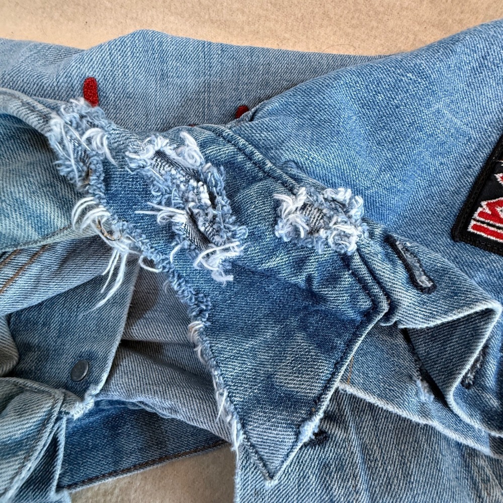 Vintage Levi's Denim Vest Iron Maiden Ted Nugent Patches Mens‎ - Picture 10 of 13